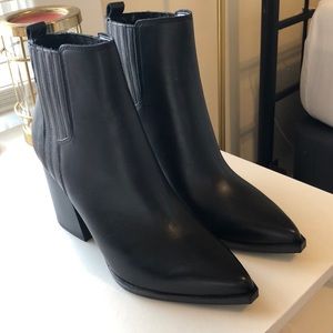 NEVER WORN brand new Marc Fisher block heel black booties (7) FREE SHIPPING